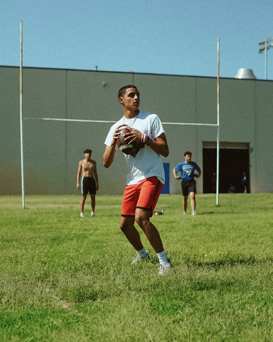 fortstocktonfb's tweet photo. The Panthers are kicking off the summer with 7on7 practice this morning! Fall is just around the corner ๐ #panthers #panthersfight #goblue #fortstockton #txhsfb #texashighschoolfootball #football #fridaynightlights #gopanthers #fstx #teamneverquit https://t.co/hJhgv1eirC