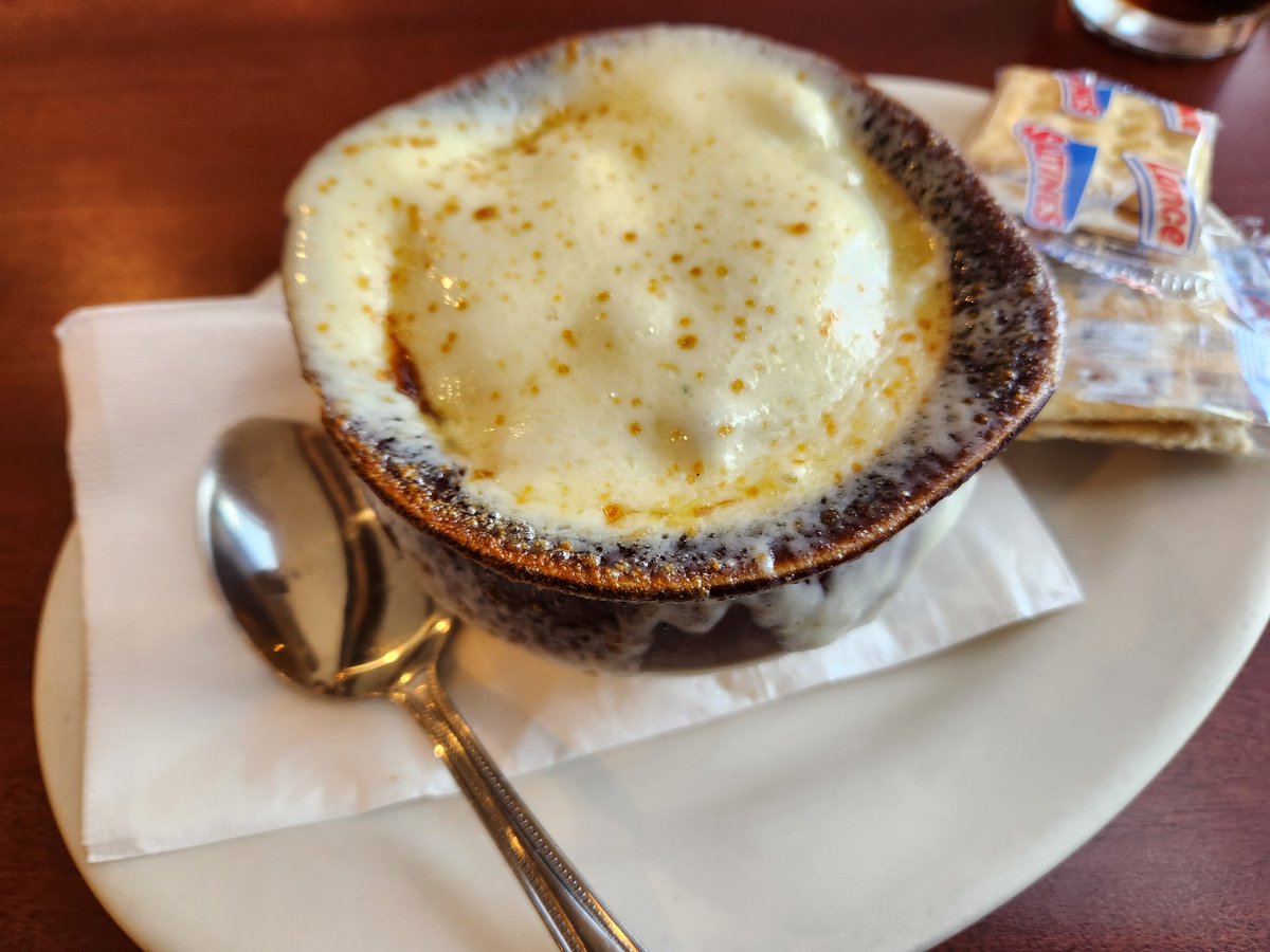 #LunchTime #FrenchOnionSoup Yummy 😋