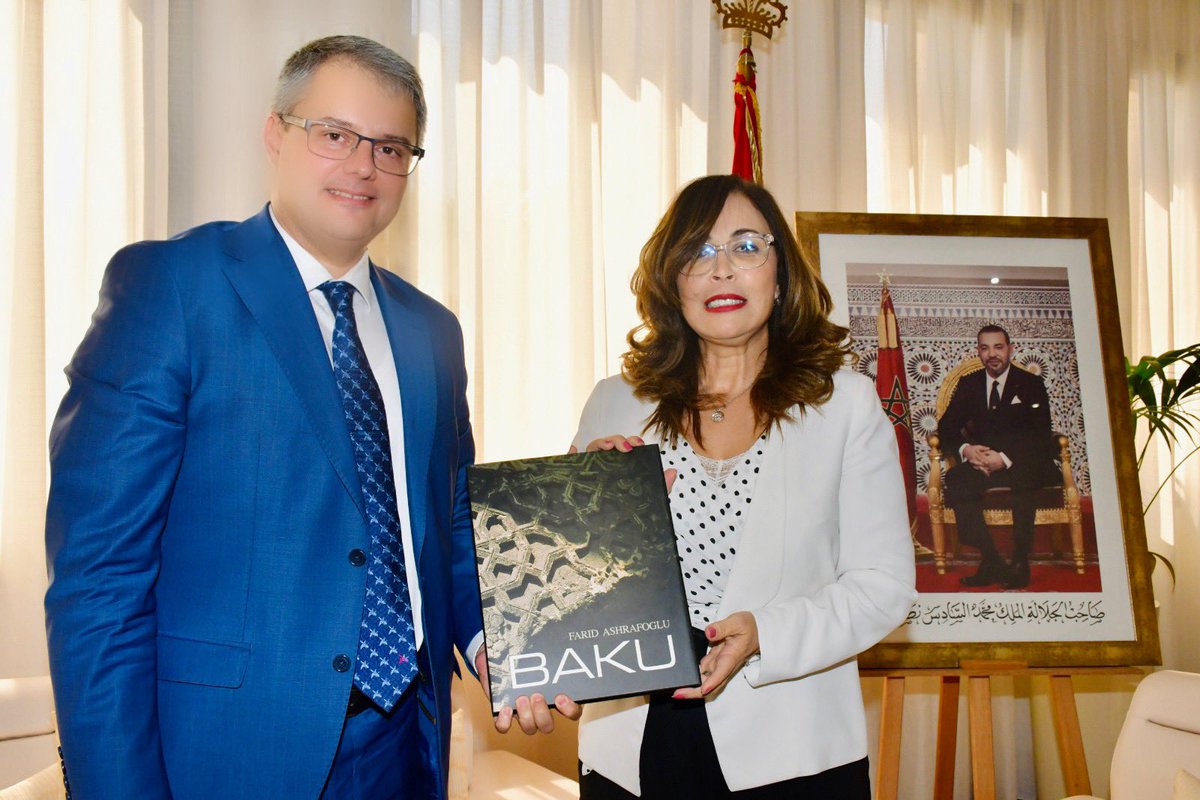 Madame le maire de #Rabat, #Asmaa_Rhlalou a reçu mardi 30 mai 2023, à l’hôtel de ville, S.E l’ambassadeur  de la république d’ #Azerbaïdjan au #Maroc, M. Nazim Samadov, dans le cadre d’une visite de courtoisie