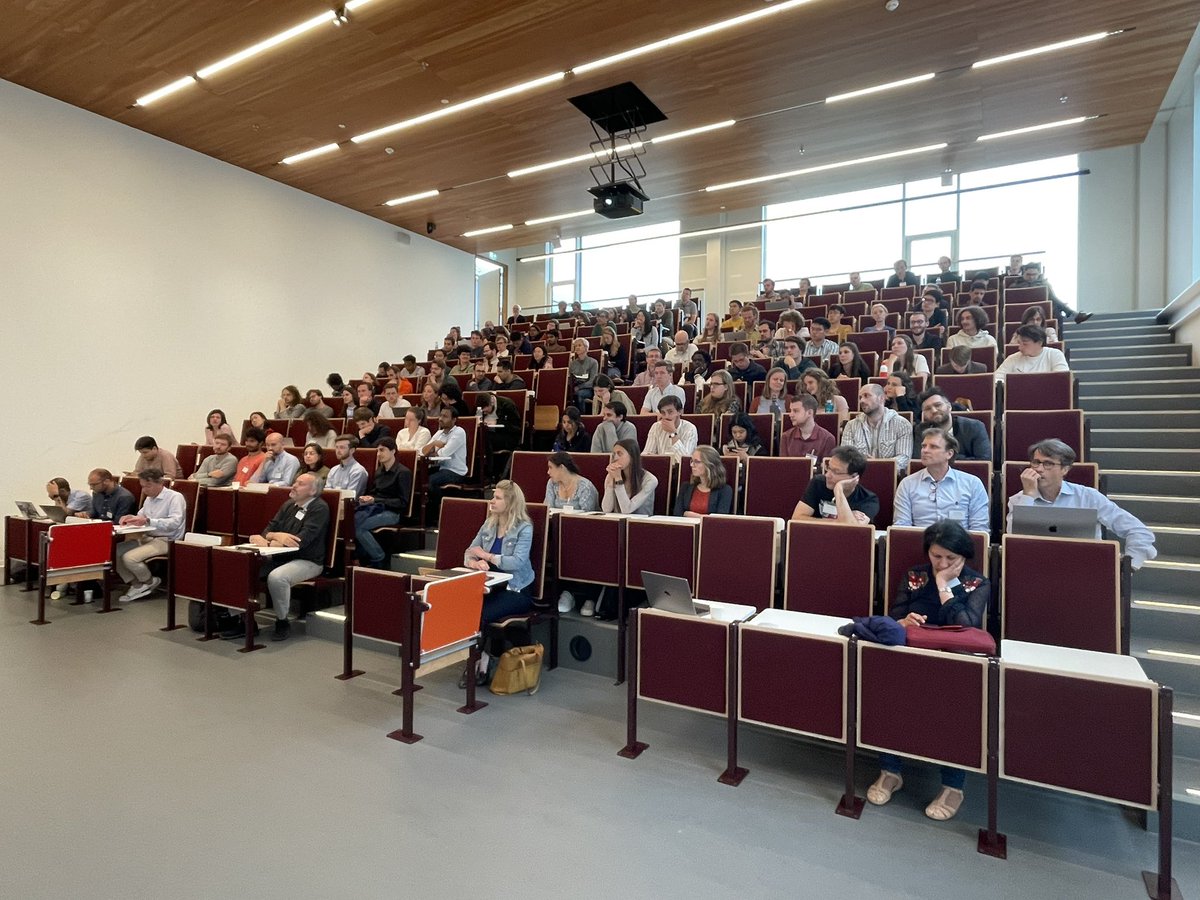 ioana_ilie_UvA's tweet image. Wrapping up the Dutch Soft Matter day with an inspiring talk by @CHHDellago @HimsUva @CompChemUvA