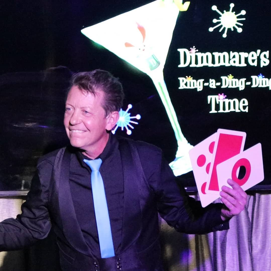 Can you "spot" the trick?
  #vegasnightlife #LasVegasTickets #martinisandmagic #comedyclub #Magic #LasVegasShow #magicshow #lasvegascomedyclubs #vegasville #bestshowsinlasvegas #inVegas