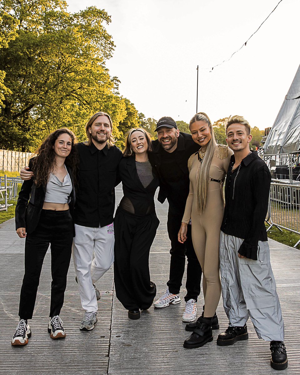 subfocus's tweet photo. Was an honour to top off the album campaign by headlining the Future Sounds stage at Big Weekend, Dundee!

Thank you to my special guests Hayla, AR/CO and LOWES for performing our songs together 🙏 it felt amazing to hear these live for the first time! 😎 https://t.co/hvg0qHISiw