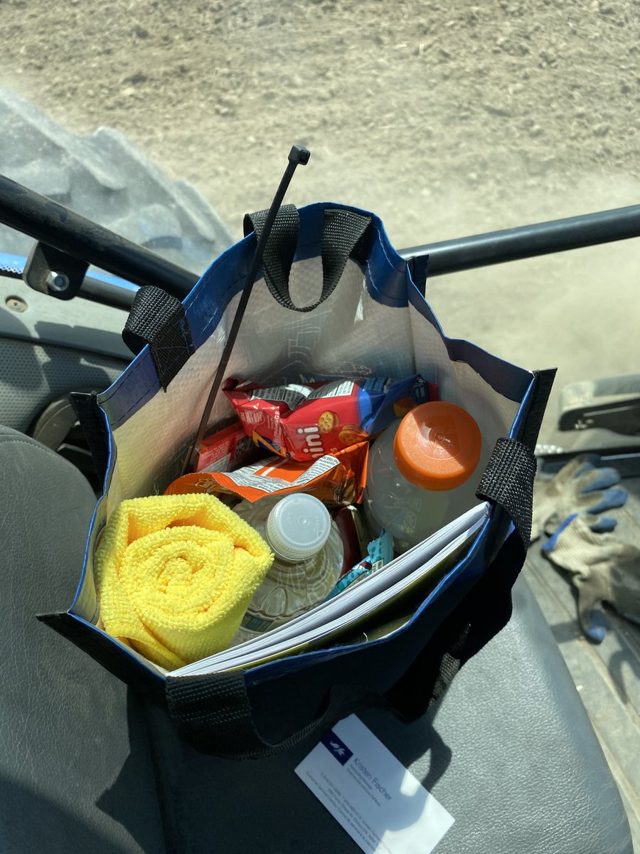 @FCCOntario Thank you to Kristen Fischer from Clinton FCC Branch for randomly dropping off this goodie bag at the field.   Much appreciated!!! #ontag  @ColcloughMorgan got one also 😃