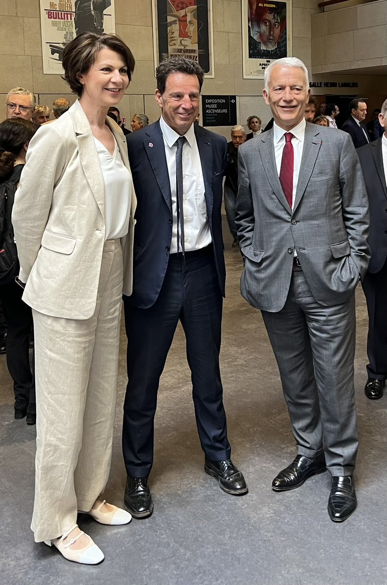 Audition des candidats à la présidence du <a href="/medef/">Mouvement des Entreprises de France</a>, ce matin à la <a href="/cinemathequefr/">La Cinémathèque</a>.
Très heureux de voir les deux candidats, avec qui j’ai eu le plaisir de travailler, s’inscrire dans la continuité de ce que nous avons porté pendant mon mandat, enrichi d’idées nouvelles.