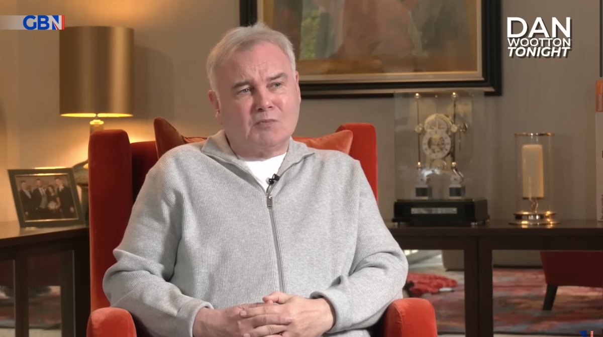OK_Magazine's tweet photo. 'Holly Willoughby should leave This Morning too,' insists ex-host Eamonn Holmes
https://t.co/yhZYtyWqla https://t.co/IAT5tf0zsv