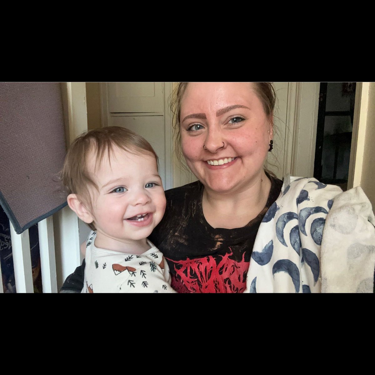 prancing_melon's tweet image. i love bein your mama 🥹🖤