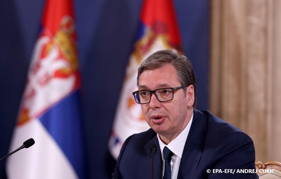El presidente de Serbia, Aleksandar Vucic, pidió a los embajadores de los países del llamado grupo Quint (Alemania, EE.UU., Francia, Italia y Reino Unido) que protejan a la población serbia que vive en Kosovo y Metojia.

'Ha llegado el momento de que