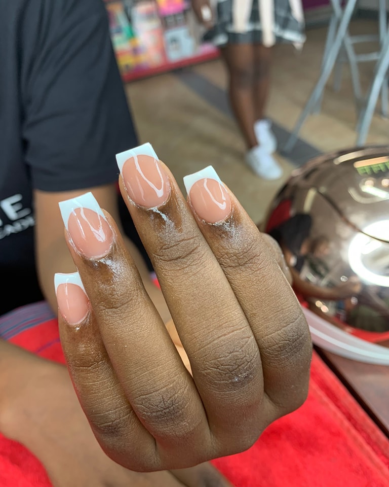 NikiHeatBeauty's tweet photo. Que vous cherchiez à impressionner lors d'un événement spécial, nos  ongles  sont un excellent choix.
Contacts 📷691-120-581/ 654-311-111
#NikiHeat #esthetique #doualacameroun #nikiheatbeautystudio #onglerie #makeup #beauté https://t.co/7Gs1XmBWWZ