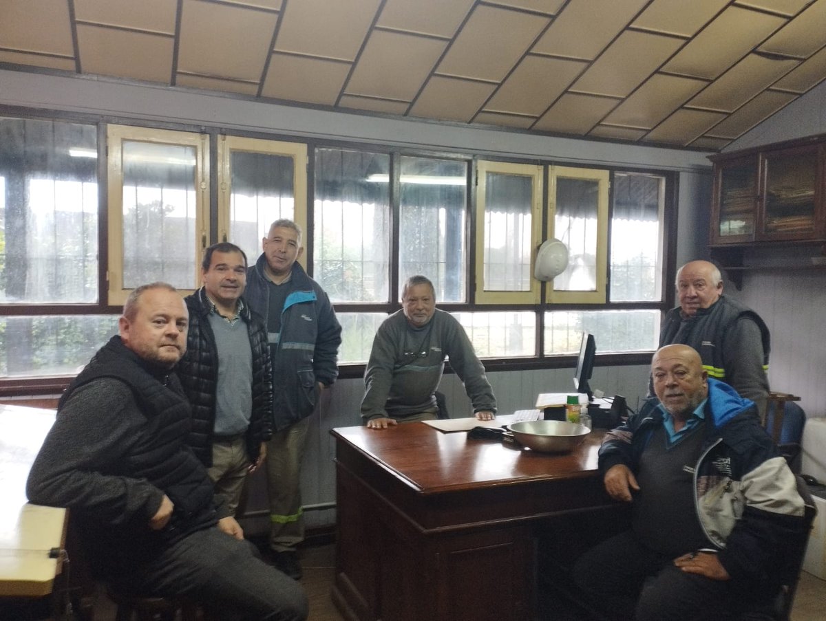 AgrupVyBroca's tweet image. En distrito Vía y Obra Mar del Plata, reunidos con los compañeros, transmitiendo las novedades y charlando sobre lo que se viene.