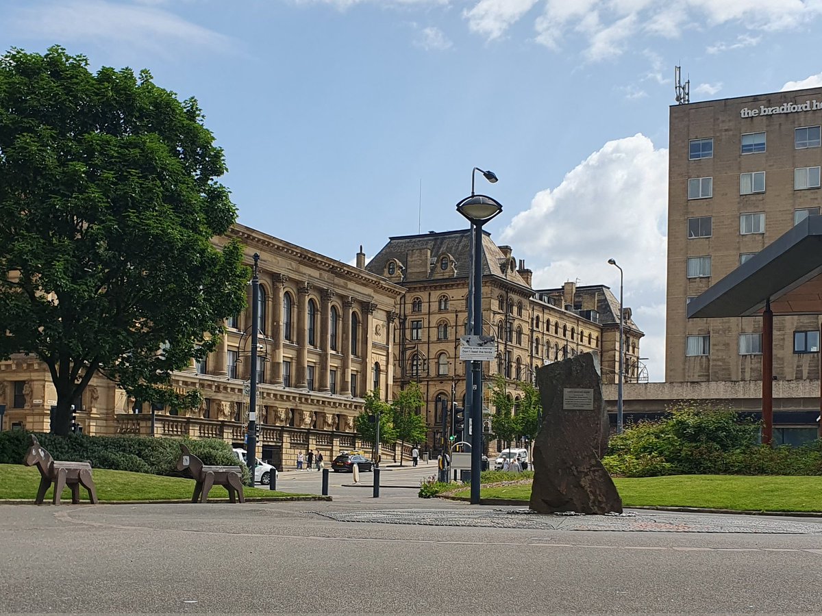 JamesTGlossop's tweet image. Whilst I was on a West Yorkshire Day Rover last Friday, I got to travel on Northern's Class 333 sets for the very FIRST time and overall they're great trains. (26/05/2023) #Leeds #BradfordForsterSquare #Class333 #Northern #WestYorkshire @northernassist @tomaza2 @NamiHusky
