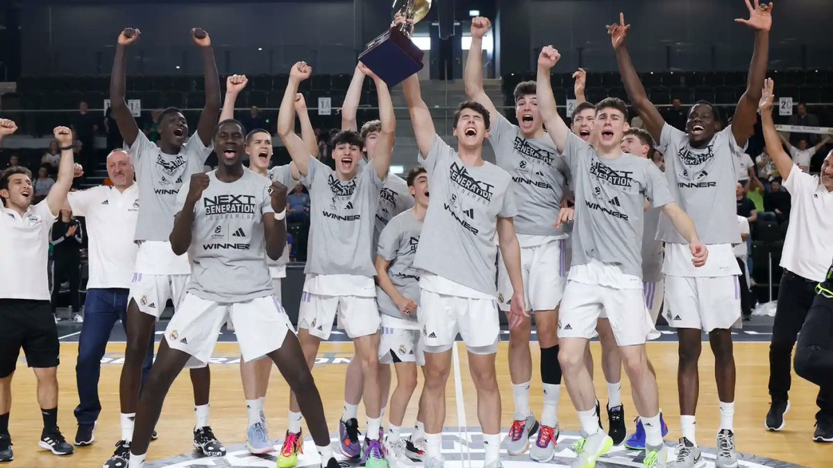 Voy con un hilo del Real Madrid Junior, campeón de la Euroliga, imbatido en EBA y subcampeón del Cto de España