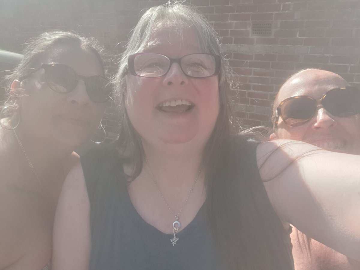 The smile on my face says it all. I had SUCG a wonderful day with four if the funniest, silliest, most amazing women in the world. Love them more than its possible to measure
