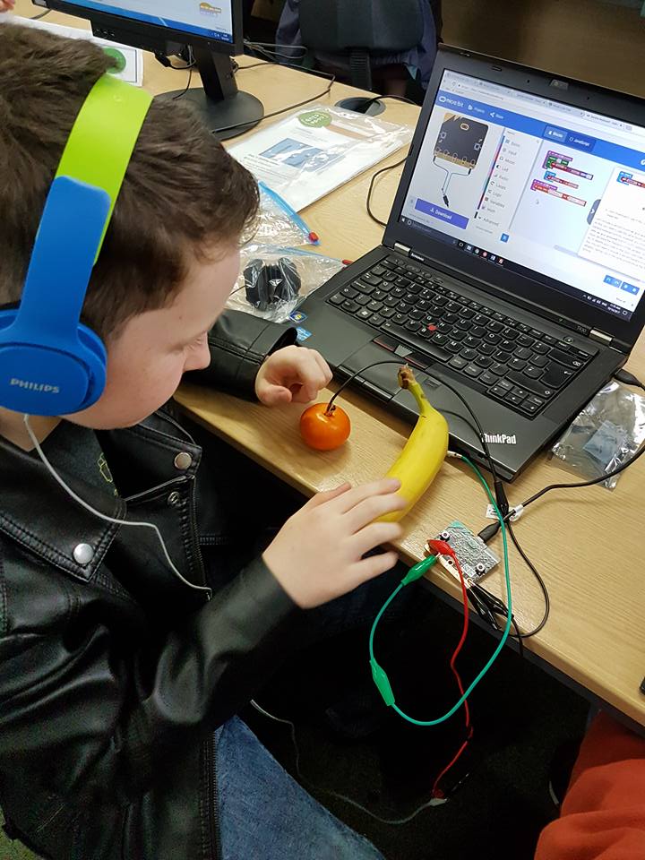 WirralCode's tweet image. We will be at @WirralMakeFest this Saturday doing @CodeClub stuff from 10 til 4.  

Wirral Code Club are Free  sessions allowing kids aged 8 – 13 to learn how to code.

There will be around 50 other Makers!

Grab FREE tickets - wirralmakefest.org/tickets
 #WirralMakeFest2023 #Coding