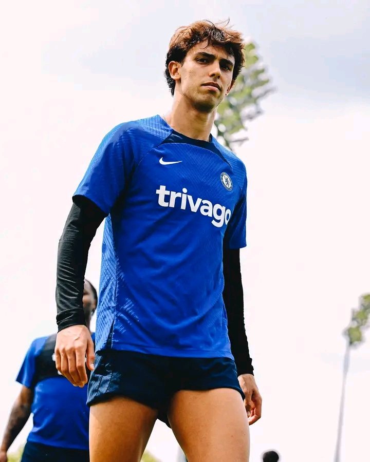 martins_mke's tweet photo. @FabrizioRomano @Belen_Boli Waow shocking news to me ...Felix really played Nice 
Is just that he don't always support the defense line ....he just catwalk whenever he loses the ball.
THANK you jao💙💙💙💙💙💙 https://t.co/5grQci1syI