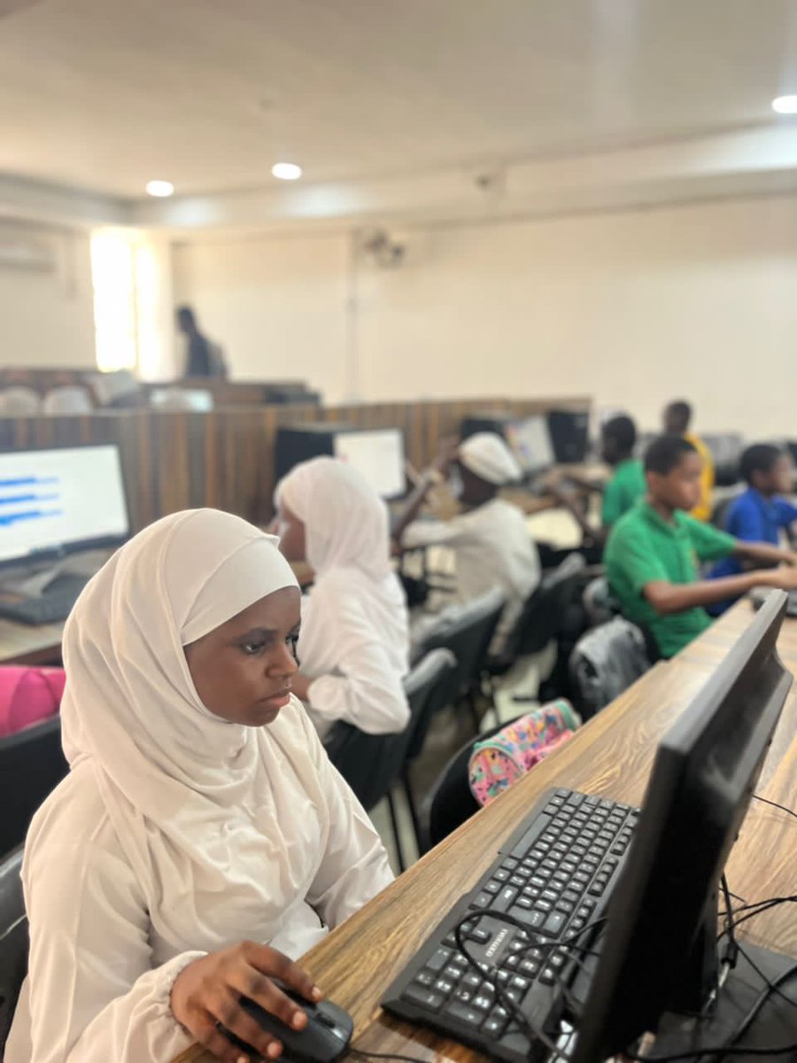 The second local competition in Nigeria was hosted by Yusuf Sulaiman. The competition was held at @SkylineUNigeria in the city of Kanu.

The stakes were high and learners showcased their coding abilities brilliantly.

#Nigeria  #competition #coding #codinglife #codebreaker