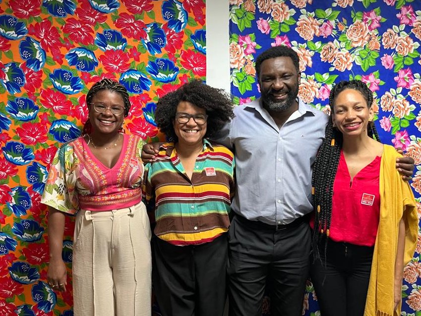 APANegra's tweet photo. Nesta segunda (29/05), a diretoria da APAN esteve em Brasília para uma reunião com a Secretaria do Audiovisual do Ministério da Cultura (SAv/MinC). 

O encontro aconteceu na sede do órgão e contou com a presença da Presidenta da APAN, Tatiana Carvalho Costa; 👇🏿(continua) https://t.co/QYWcxyJmf8