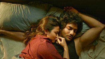 BeingManas3's tweet photo. Just Watched Romantic Drama Movie #DaDaOnPrime.A Beautiful Story Which We Can Relate Specially The Guys Who Are In The Love Relationship.The Performance Of Both Actors @Kavin_m_0431 &amp; @aparnaDasss Are So Natural Which Made Me Emotional.Really A Feel Good Type Love Story 👌😍❤️ https://t.co/KevrS6wJi4