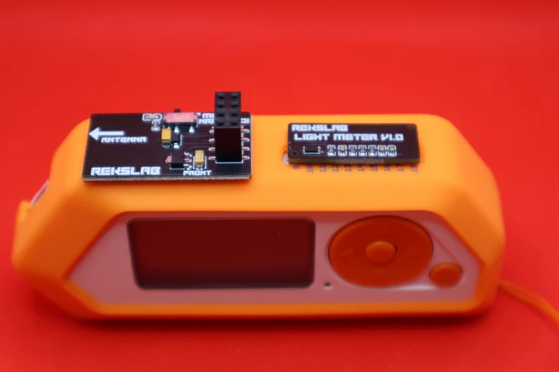 giammaiot2's tweet photo. The second module on the left in the photo is a "Long range sub GHz / mousejacker VERSION 2!"
https://t.co/2Z7rmZHG5m
The antenna kit is nice, but a single tunable antenna would be better... nothing difficult...
#FlipperZero
#Mousejacker
#cc1101 https://t.co/lq2ZH4OJao