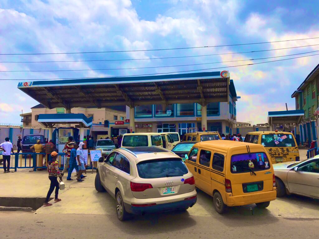 michealeditor10's tweet photo. #400 per liter.                                             @ARISEtv @channelstv https://t.co/po1NWueLXz