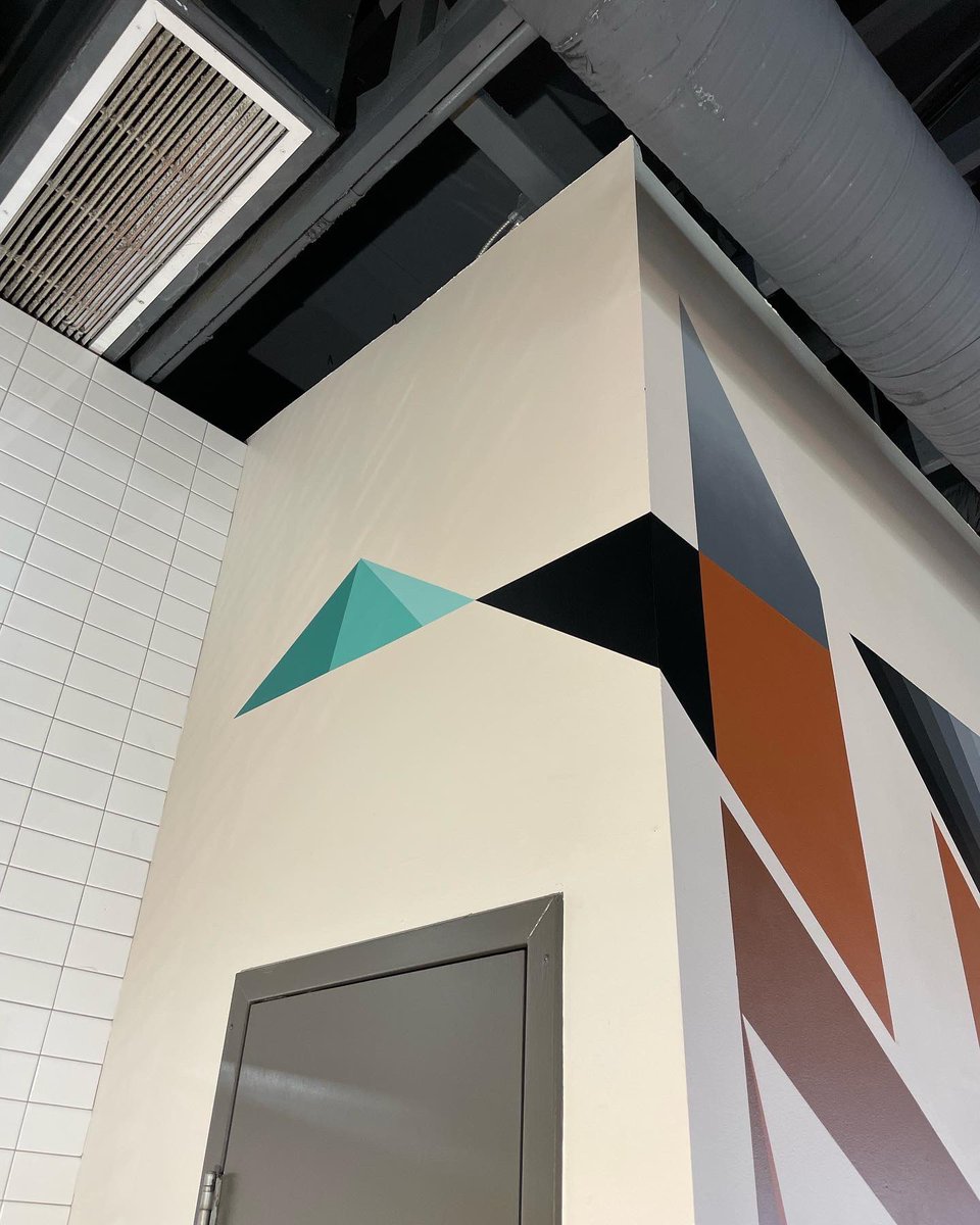 montyart's tweet photo. Visuals of the “Geo #139” mural which was recently completed inside the new @brazostacos located at Barracks Road Shopping Center in @charlottesvilleva . https://t.co/I1IdEMBdSI