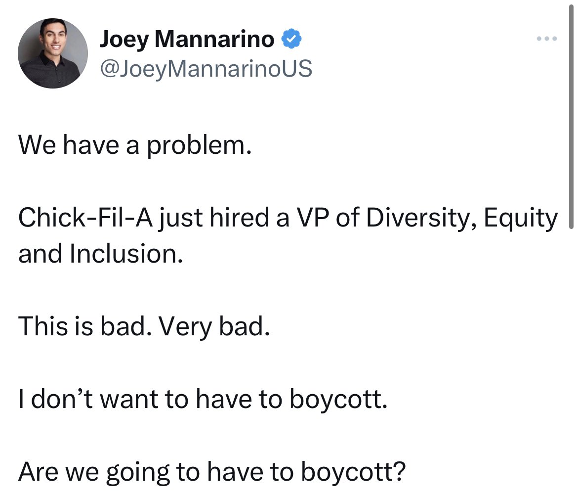 sam_d_1995's tweet photo. online conservatives are so fucking weird https://t.co/cL3yg3ecmJ