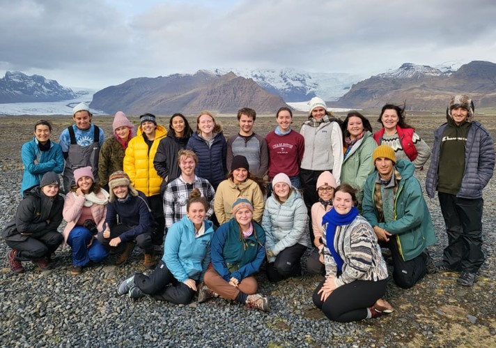 How many words describe "wind" in Icelandic? (Hint: 130+). Students from <a href="/eckerdcollege/">Eckerd College</a> study #Geology #SubpolarEcology #NordicHistory while exploring Skaftafellsjökull Glacier with Assoc Prof of Marine Science &amp; Biology, Nancy Smith. #Iceland