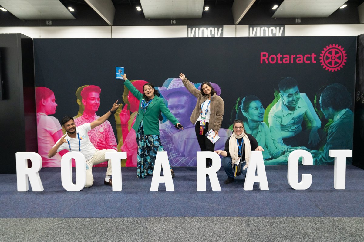Rotary's tweet photo. F R I E N D S H I P 🤝   

Another great day at #Rotary23 in Melbourne, Australia! What was the best part of your day? See you tomorrow! 💛 https://t.co/JLlYOmzksw