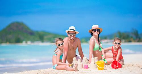 ParaBeachClub's tweet photo. No matter how old your kids are, there is no shortage of incredible adventures on or around our gorgeous, oceanside resort. Now is the time to book your favorite family vacation in paradise! Here's some of what you can plan to do...... https://t.co/jHNGlxQjd4