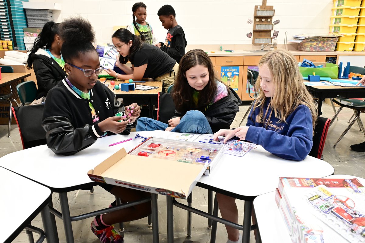 Henry County Schools tweet media