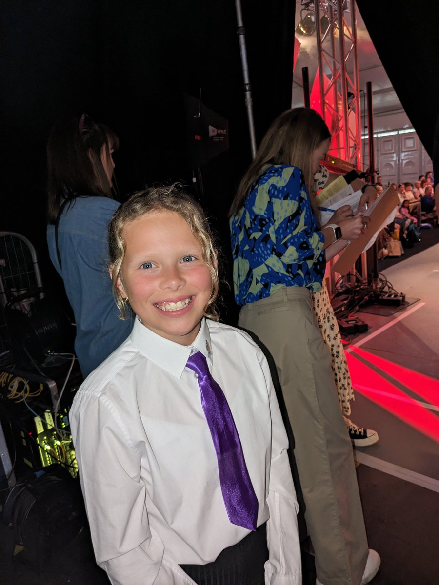 Arbenning Lydia!!! Mor mor balch...llafaru unigol i dysgwyr 🏴󠁧󠁢󠁷󠁬󠁳󠁿🤩
<a href="/EisteddfodUrdd/">Eisteddfod yr Urdd a’r Celfyddydau</a> <a href="/SchoolsPembs/">Blant Ysgolion Sir Benfro/Children & Schools Pembs</a> <a href="/UrddSirBenfro/">Urdd Sir Benfro</a>