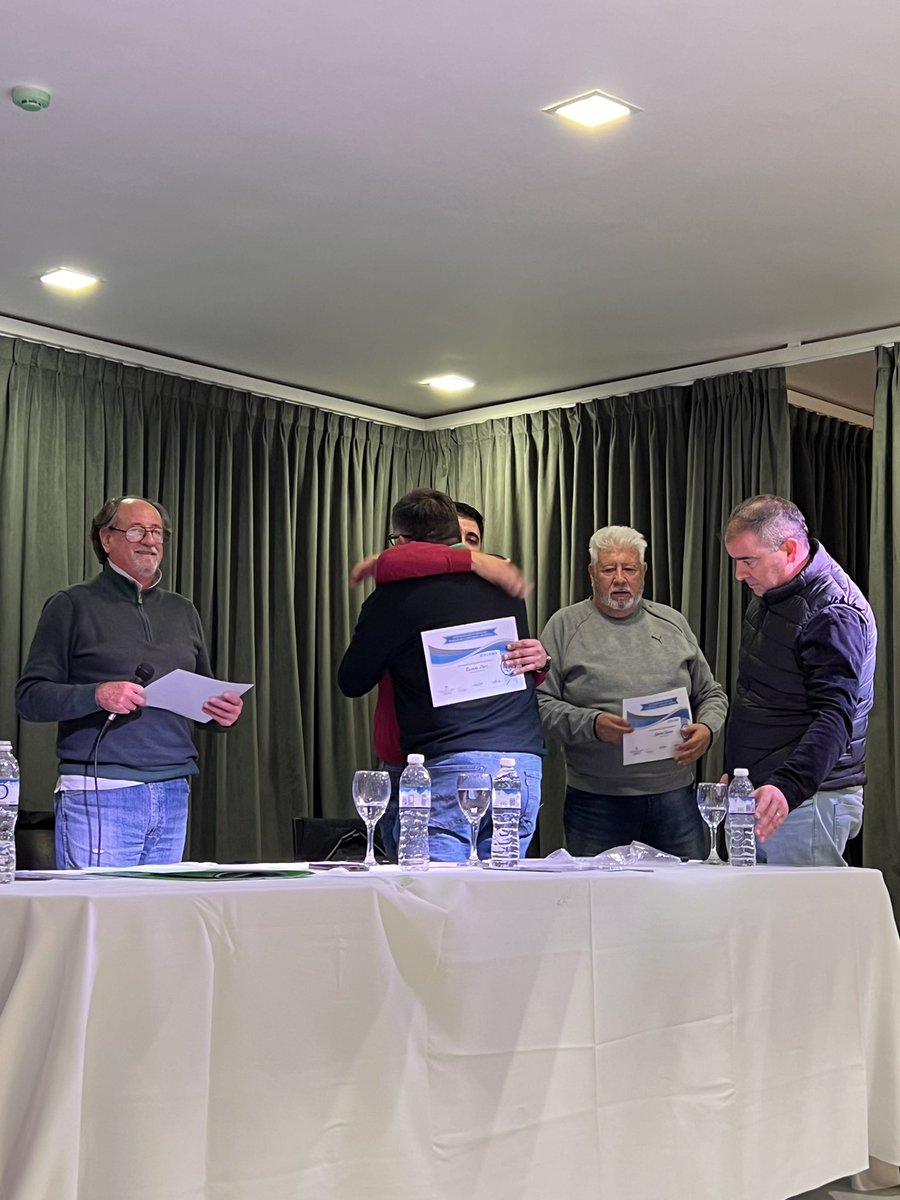 Las nuevas autoridades de la CGT Regional Córdoba ya tienen sus diplomas.
#unasolacgt