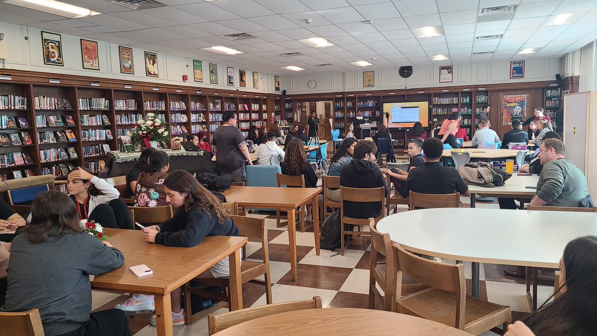 KHS_MediaCenter's tweet photo. KHS Mock Trial Day One https://t.co/qDJXN3yKqr