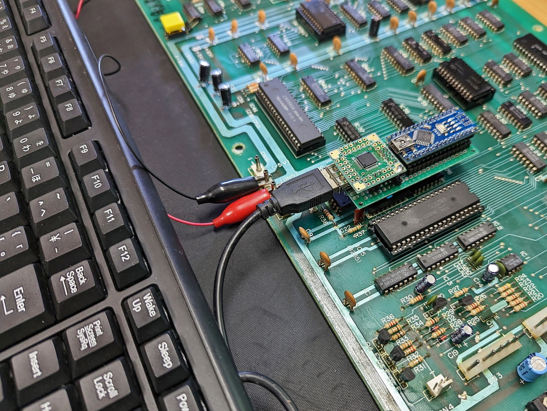 noriq2star's tweet photo. #USBKeyboard for #MZ80K
ベース基板にNanoとCH9350Lを乗っけて配線。
MZ80K基板とはソケットで接続。外部から5V供給すればUSBキーボードが使えるようになる。
ほんとはPCB描き起こせばすっきりするけど、配線も単純だし量産するほど需要もないのでこれでヨシ! https://t.co/aCdAo8RGTp