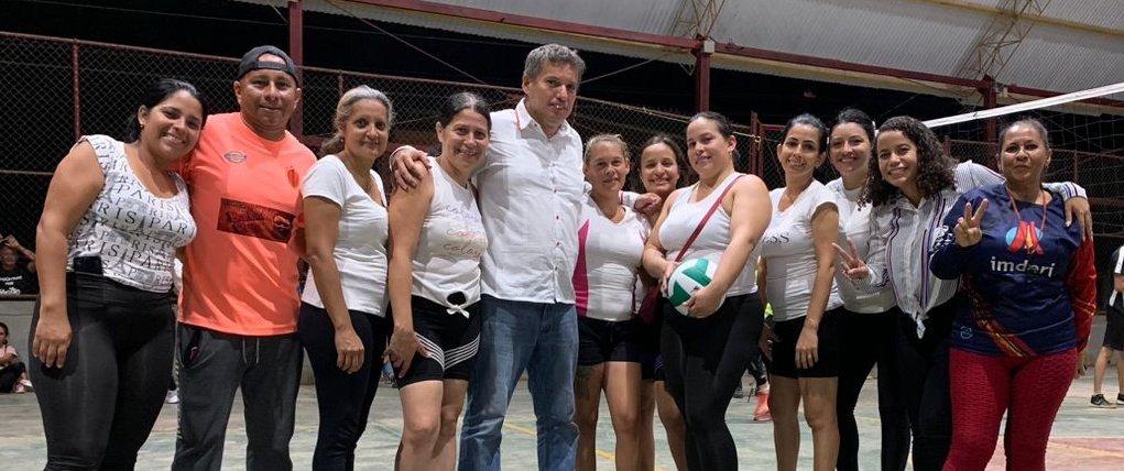 SUMAR_CORAZONES's tweet photo. Desde Barquisimeto seguimos #SumandoCorazones apoyando cada deporte para llegar como Grand Slam de Altuve ,o Acuña , Miguel Cabrera
___
Feliz Cumpleaños @vladimirpadrino
Y con Nicolás Maduro en #RenacimientoDelSur x Revolución a cencer como en Carabobo
_______
🤔 Odebrecht https://t.co/z2LEWLQcSl