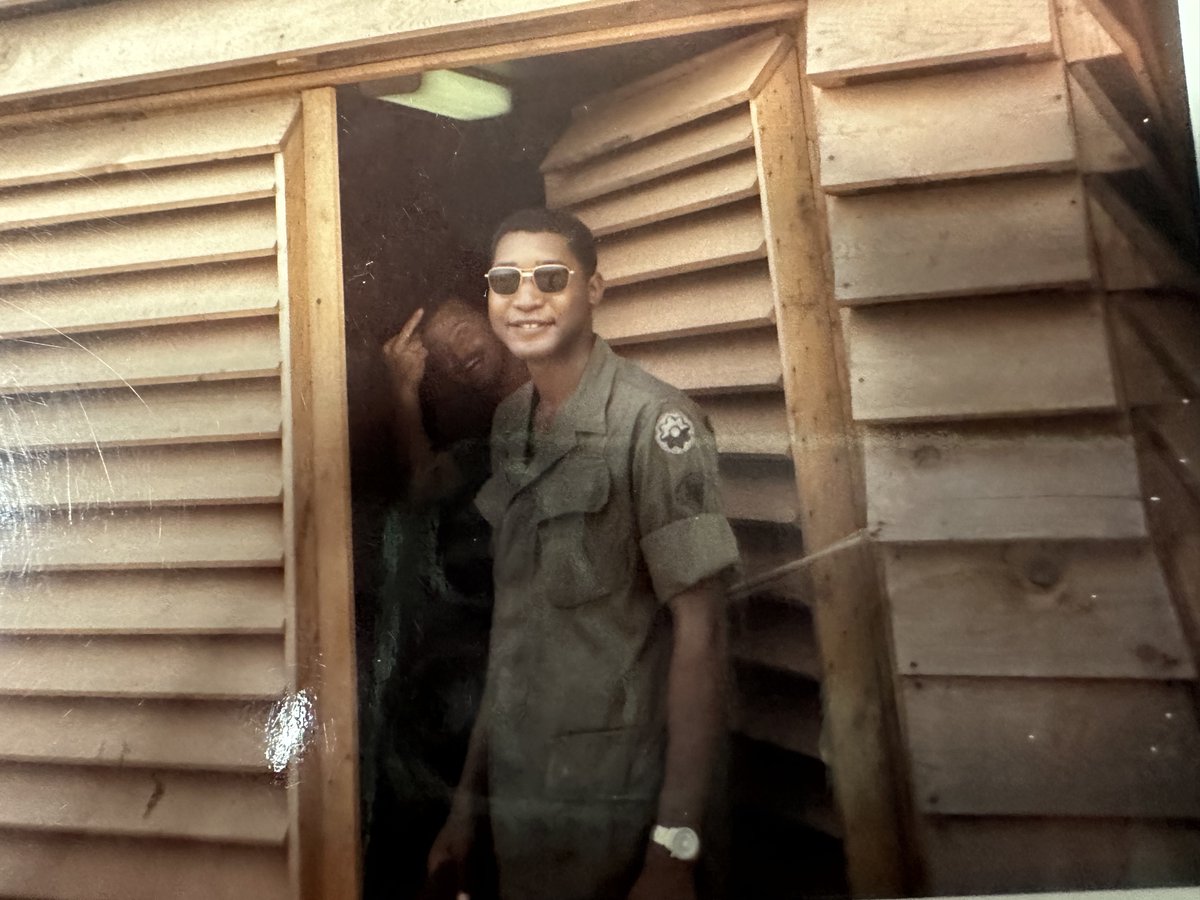 Ray_McD's tweet photo. #BelatedMemorialDay.  Remembrance of Things Past. Yes, in 1967 Vietnam, I not only survived getting shot at, and mortar/bombed...but also Photo-bombed.  LOL.

War. Humor. Survival.

I love &amp; miss my Combat Buddies. https://t.co/h29viTiRdB