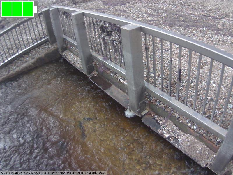 johnoflynnEA's tweet photo. #HampshireAssetTeam have installed a new camera where the #RiverAlver flows into #StokesBay.
#TeamEA can view this remotely which will help for timely clearance. #floodaware #IncidentResponse @GosportCouncil @cllrzoehuggins @hantsconnect @DiscoverGosport @Gosportnews https://t.co/IRiDxp7SHb