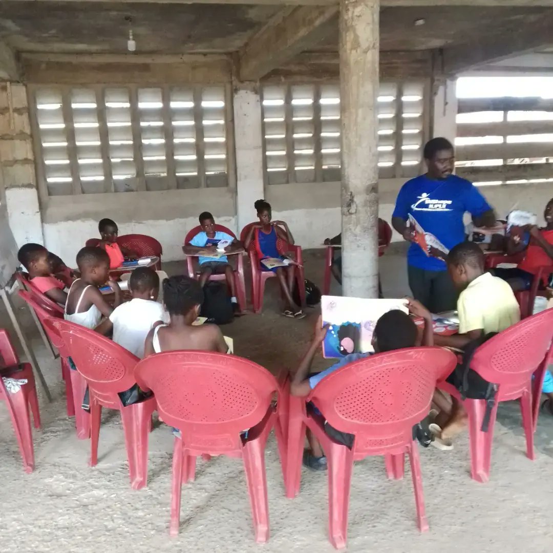 Deblessingfound's tweet image. The vision of de-blessing foundation seeks to become one of the most successful social intervention foundations that bring literacy and societal aids to the door steps of the needy and vulnerable members of the community and beyond by 2030.
#HelpusBuildMultipurposeLibrarycomplex