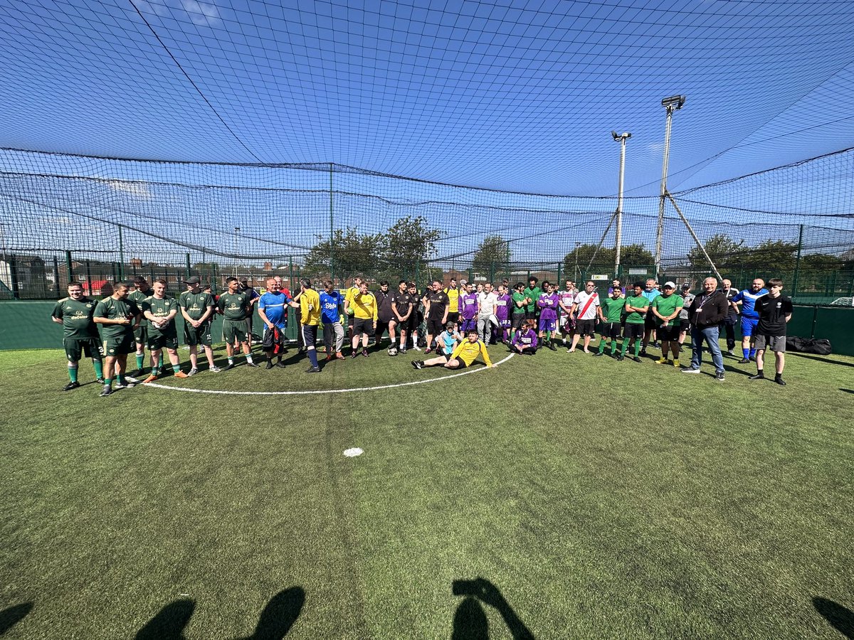 Great morning ⚽️😅@LivHomelessFC @Liverpool_CFA 
@LiverpoolFT_ 
@speedomick 
Well done to John & all his team for putting this on every month since 2007 🙌🏼🙌🏼