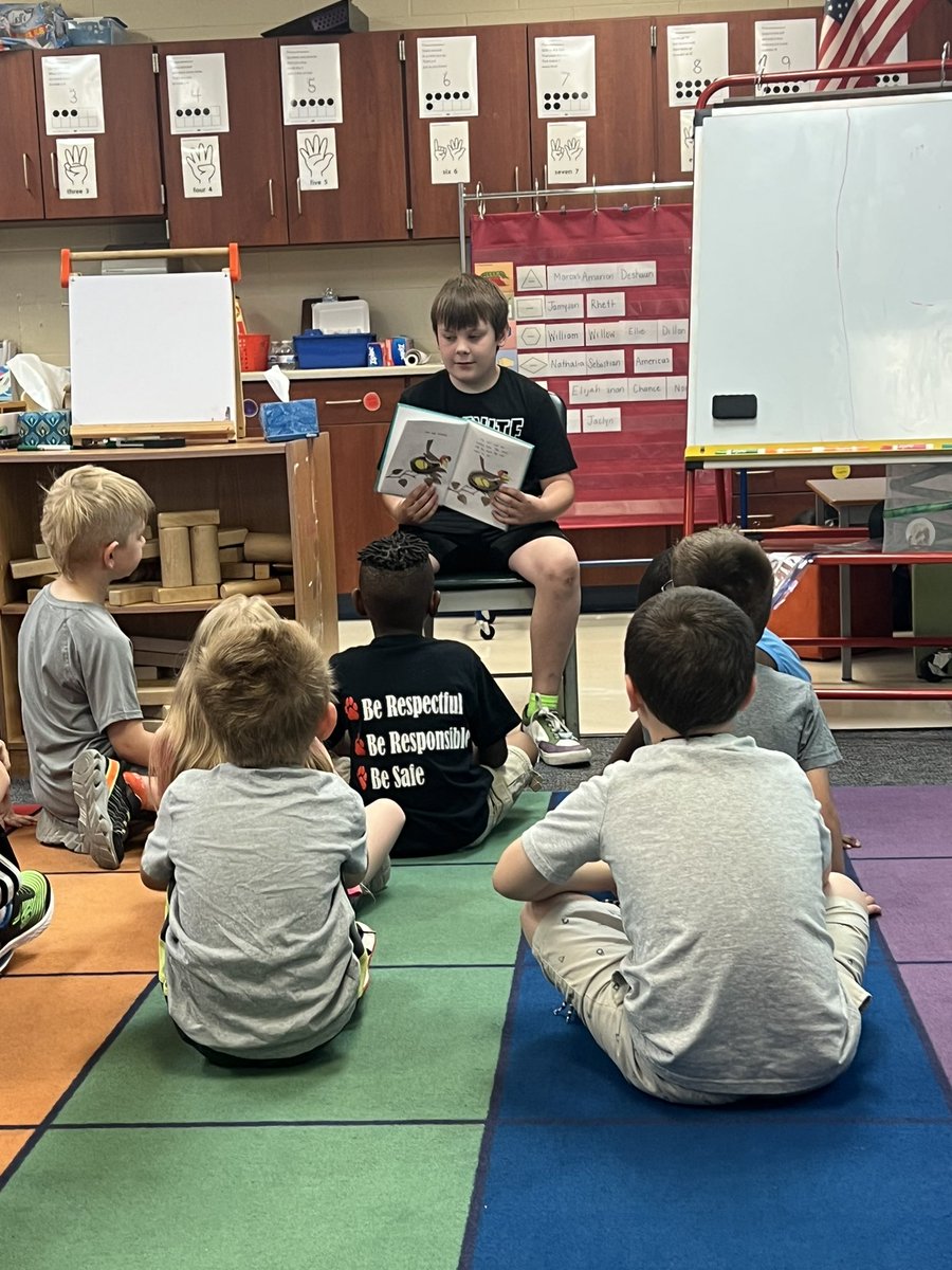 Hooray to my former kindergartner on his reading success! ❤️📖 Our class loved hearing the book. Way to go! 👏🏼<a href="/Zeb_Kellough/">Zeb Kellough</a> <a href="/SHigginsBGCS/">Stacey Higgins</a> <a href="/BGSchools/">BG Schools</a>