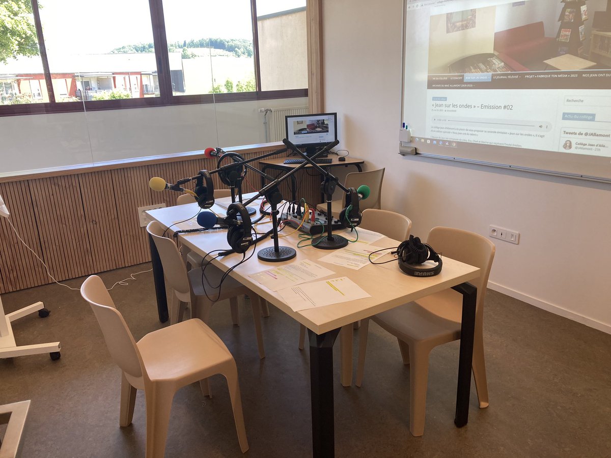 Inauguration du CONCEPT du collège @JAllamont de Montmedy par M. le président du Conseil départemental de la Meuse <a href="/deptmeuse/">Département Meuse</a> <a href="/acnancymetz/">Académie de Nancy-Metz</a> <a href="/dane_nancy_metz/">DRANE Nancy-Metz</a> #projetplanete #labnumerique <a href="/bconrard1/">Bruno Conrard</a>