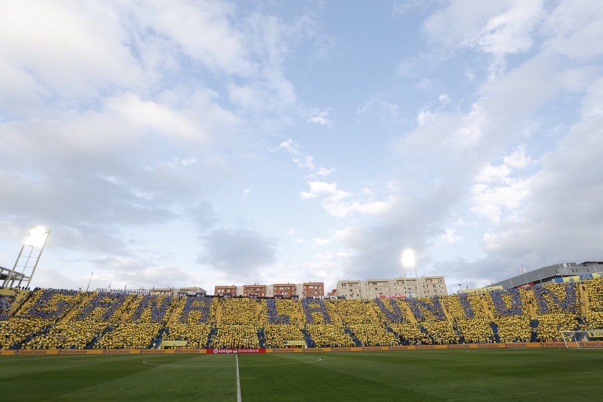 📅 #DíaDeCanarias ⚪🔵🟡 @UDLP_Oficial