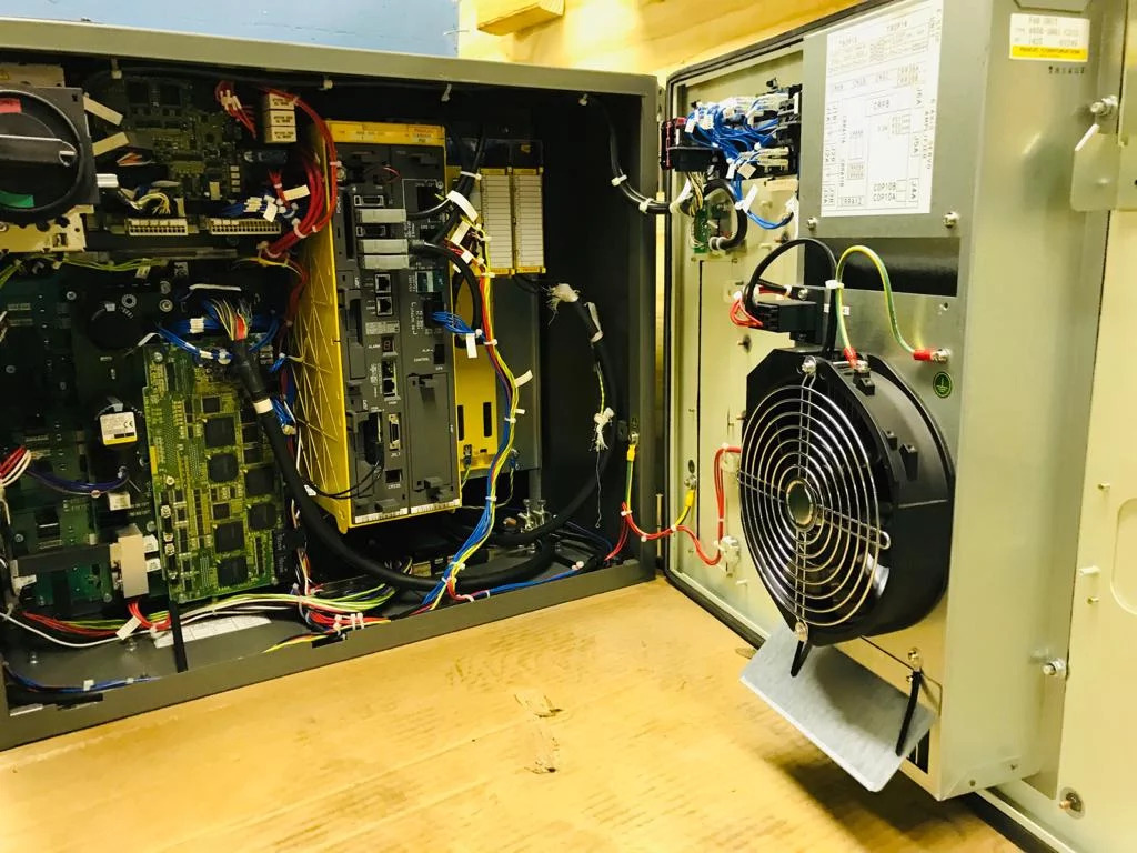 universalrobots's tweet image. ◆◆ATTENTION ◆◆      
★FANUC M-10IA/12★           

◆◆ CONTACT US◆◆      
★972-352-3552      
★972-488-1200      
★info@universalroboticinc.com   ★universalroboticinc.com 

#automation #industrialrobot #industrial #robotics #robots #robot #fanuc