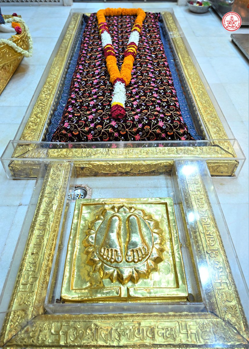 SSSTShirdi's tweet photo. *!! ॐ साई राम !!*
*श्री साईबाबा संस्थान विश्वस्त व्यवस्था,शिर्डी*
*!! ॐ Sai Ram !!*
*Shri Saibaba Sansthan Trust, Shirdi*
≈≈≈≈≈≈≈≈≈≈≈≈≈≈≈≈≈
*आरती :-धुपारती*
*मंगळवार ‌३० मे २०२३*     
*Aarti :-Dhooparti* 
*Tuesday 30 May 2023* https://t.co/JFppqX7LBv