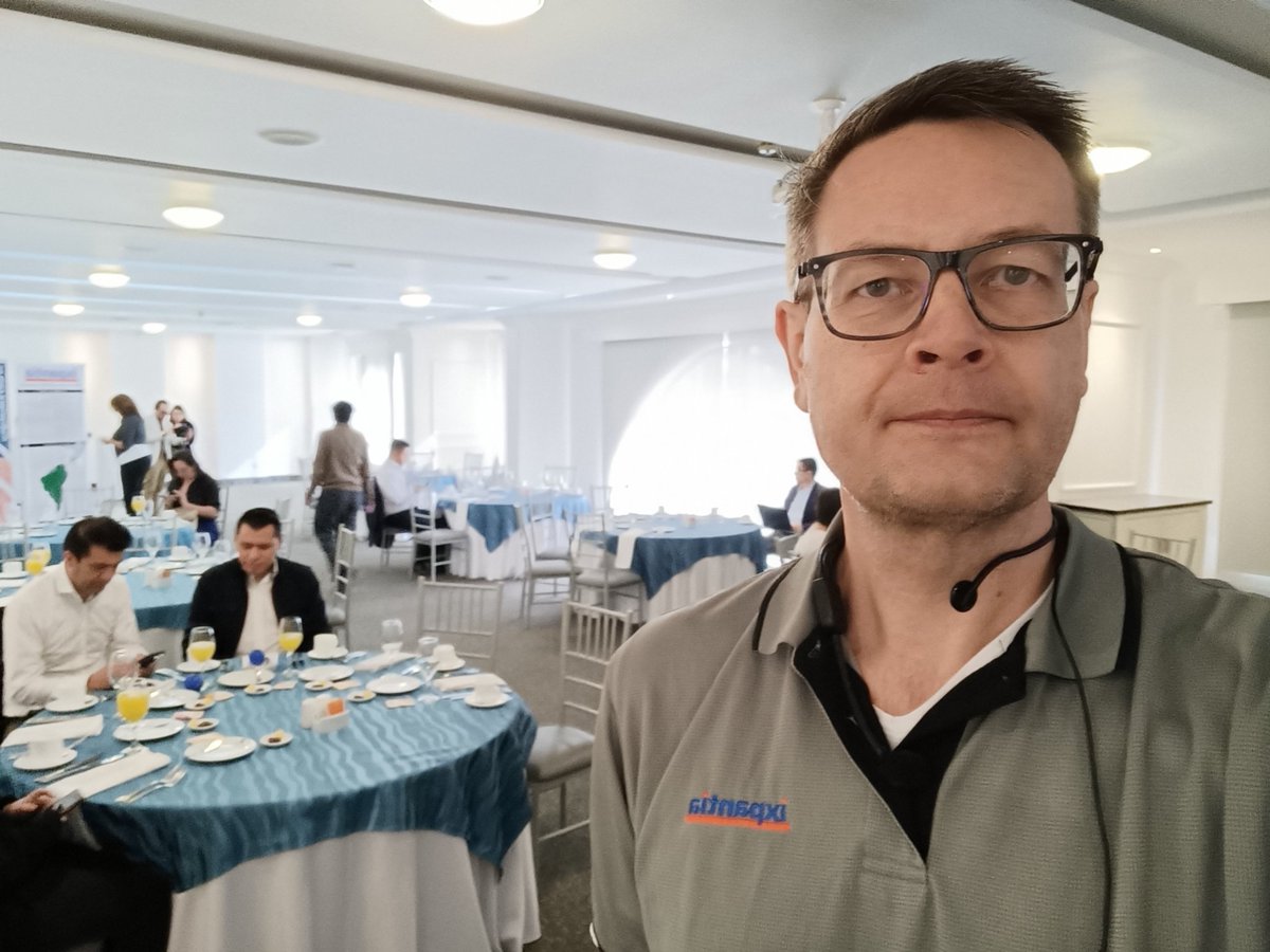 Ya está todo listo para arrancar con el evento sobre tendencias en ciencia de datos en #quito que organiza <a href="/datalatam/">Data Latam</a> junto con <a href="/ixpantia/">ixpantia</a> y <a href="/MultienlaceEC/">Multienlace</a> .