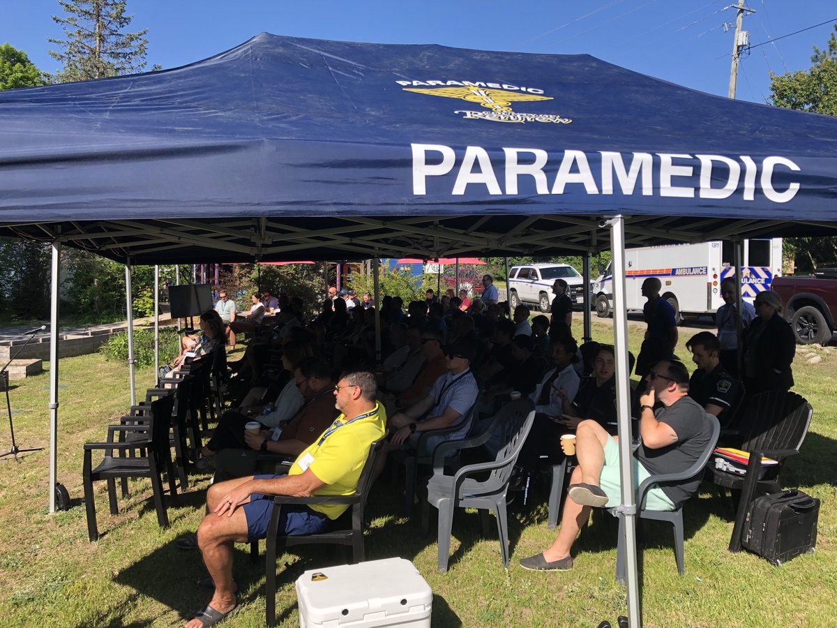 Premergency tweet media