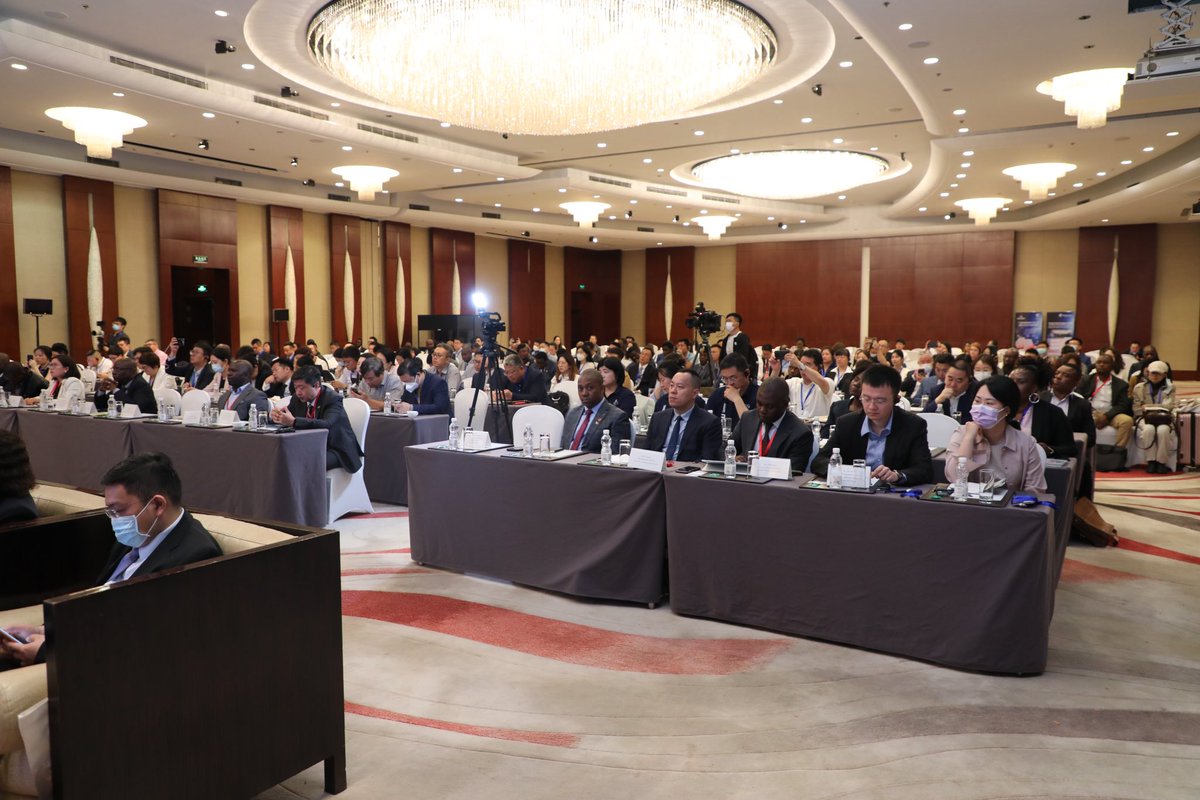 Ministry of Foreign Affairs and Int Trade on Twitter "Zimbabwe is