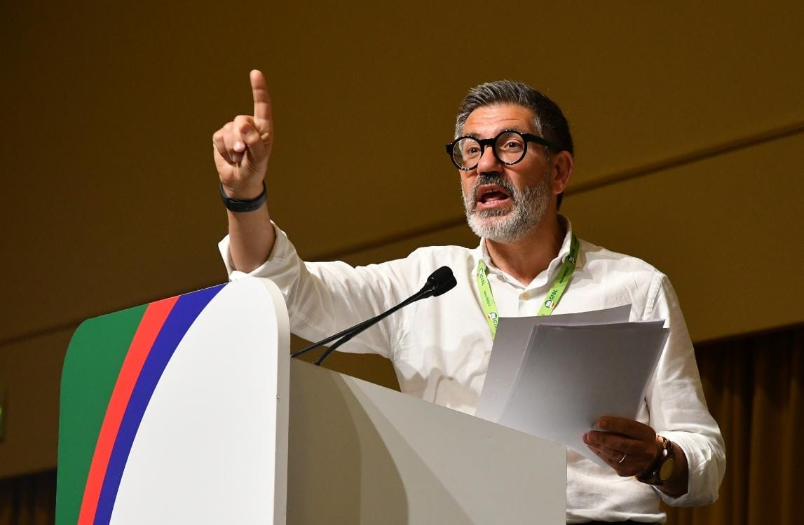 fai_cisl's tweet photo. #Lavoro, @OnofrioRota dall'Assemblea nazionale unitaria per la piattaforma #ccnl #alimentare: "Sigilliamo un bellissimo percorso di militanza, #partecipazione, #democrazia: ma la salita comincia ora e la nostra forza sono i contenuti stessi e le leve della proposta contrattuale" https://t.co/Pd8xNvJjIr