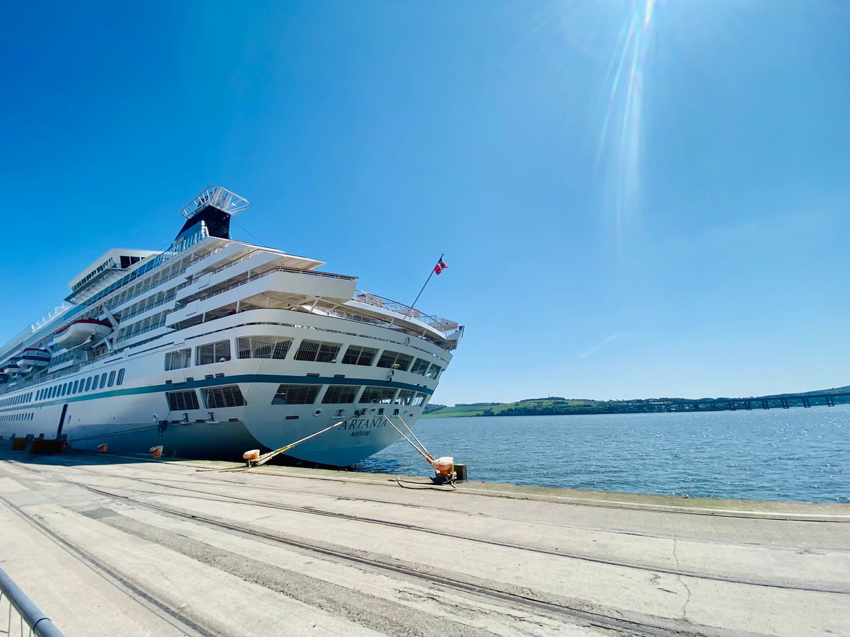 CapitalCruising tweet media