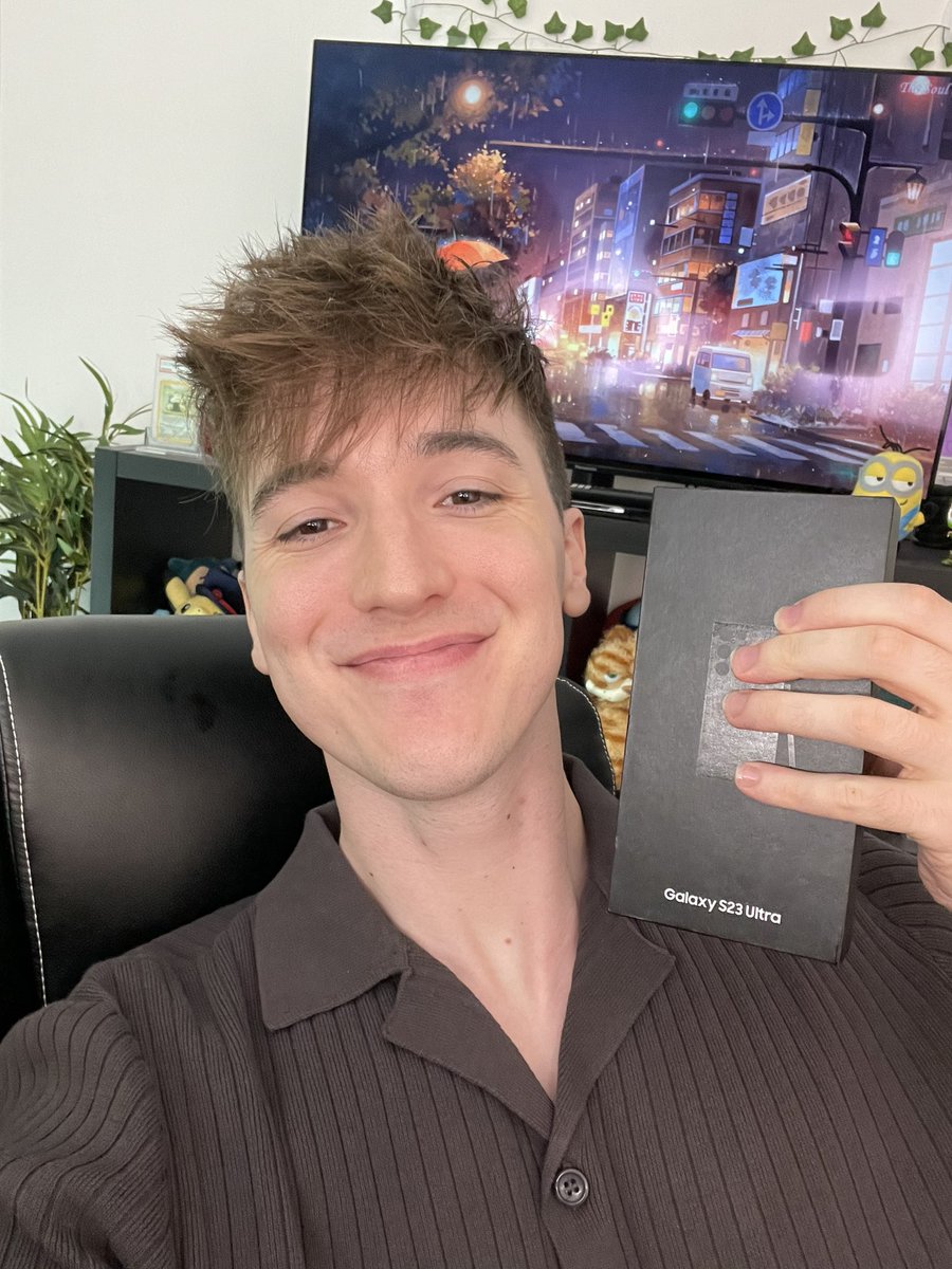 🚨HUGE ANNOUNCMENT🚨 I can’t believe I’m writing this but we are officially sponsored by @SamsungUK 😭 Genuinely couldn’t be more excited, huge thank you for the opportunity & a MASSIVE shoutout to every single one of you guys that support me non stop 💙 #GalaxyS23Ultra #ad