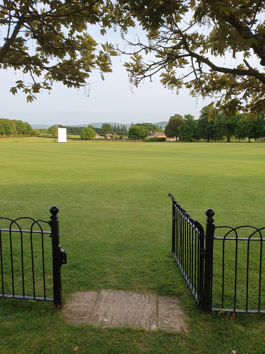 Thank you for the game on Sunday 
@OverburyCC 

A great day or cricket , superb hospitality. 

Always great to catch up with some familiar faces. 

Plenty of runs and wickets for both teams.

Good to see Russ and Rob making their ECC debuts.  We'll batted both!

#hockeyshots